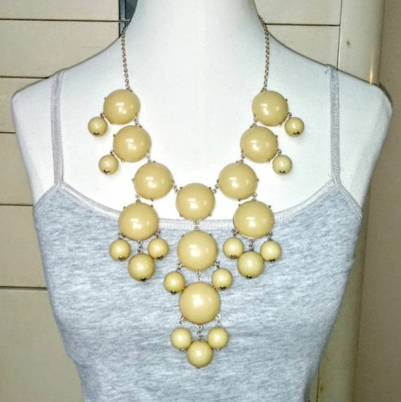 💛 Y2K Buttery Yellow Bubble Bib Show Stopper Statement Necklace - Picture 3 of 6